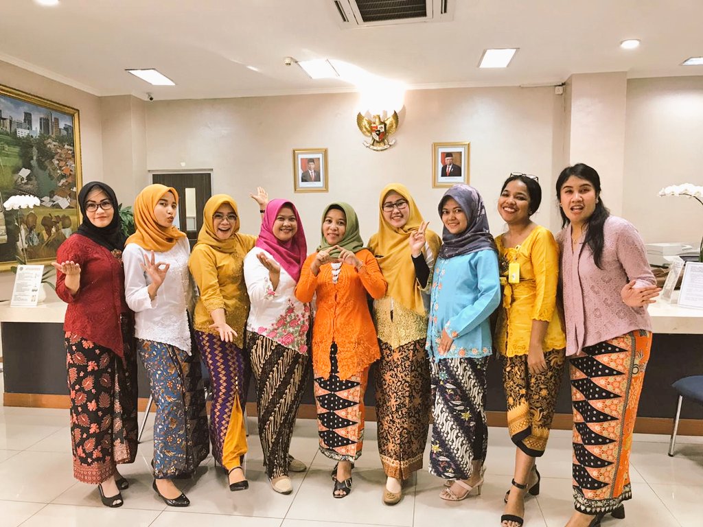 elvitarenycahya's tweet photo. Upacara Bendera Peringatan Hari Ibu (PHI) yang ke 91 Tahun 2019 #Padus #PaduanSuara #PadusLife #DKIJakarta #ATRBPNkinilebihbaik https://t.co/DovJBxNEGr