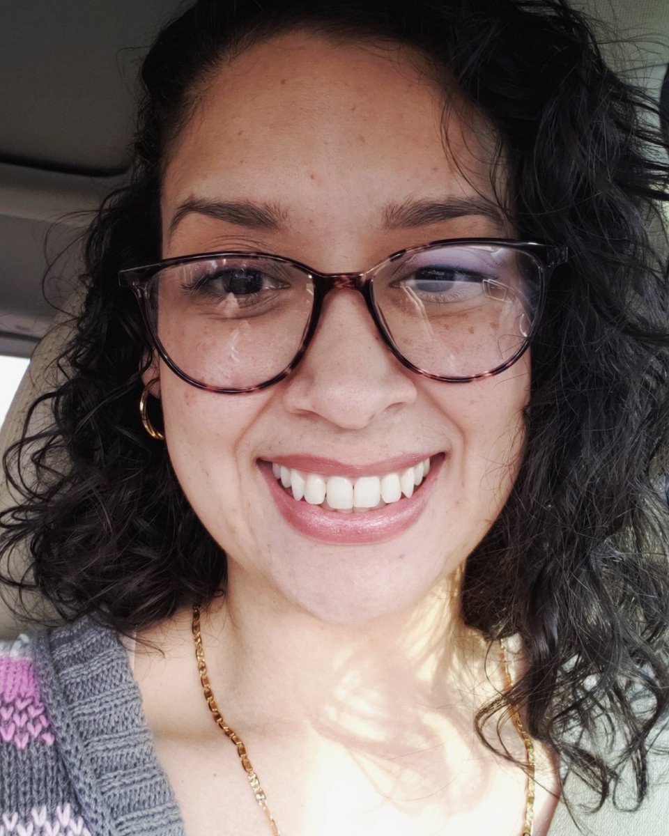 diana_25's tweet photo. Mom put her face on today 🖐 #mommywearsmakeup #momlife #makeup #chronicillness #invisibleillness #IamMighty #iwillsurvive https://t.co/XvYdQFpkk9