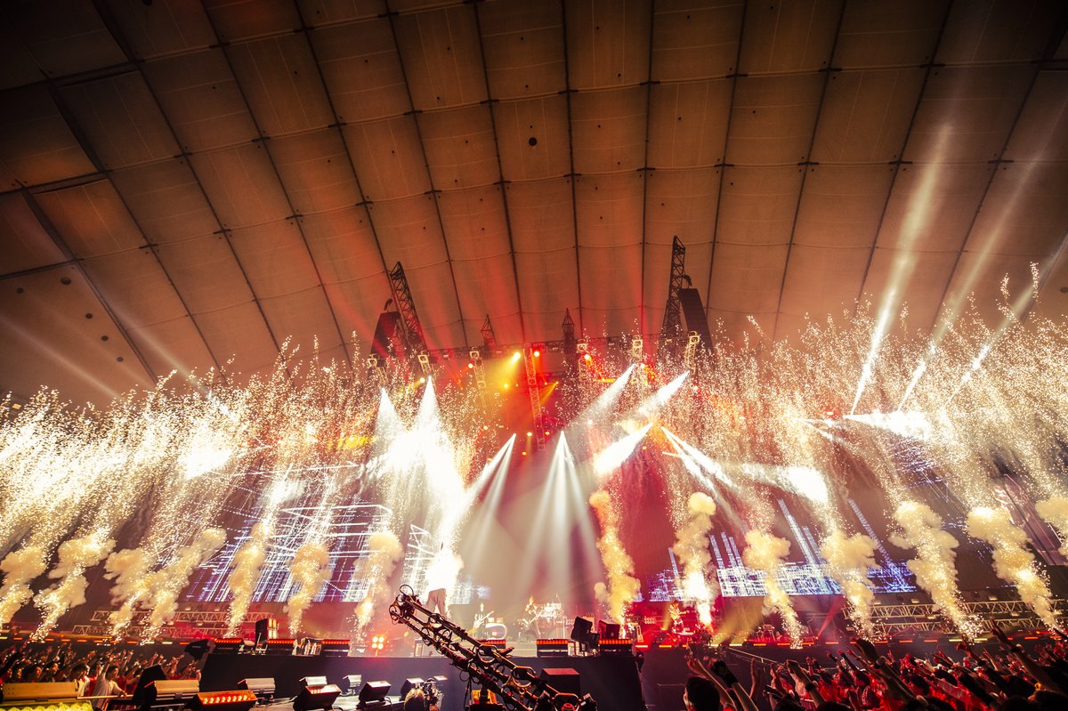 Oricon News オリコンニュース ライブレポ Uverworld男祭り Uverworld Takuya 男泣き 東京ドーム 男祭り 4 5万人大熱狂 Dtfを皮切りにcore Pride 激動 Kinjitoほか激熱セトリで圧倒 セトリ 写真18枚 T Co Ozjakjrded