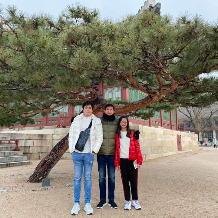 The Faulkersons 💖 

insert <a href="/rizzaa_mae/">RIZA</a> and Kuya RD. 

📷 : daddy_bae • IG 

#AldenRichards 
#TheGiftGanti