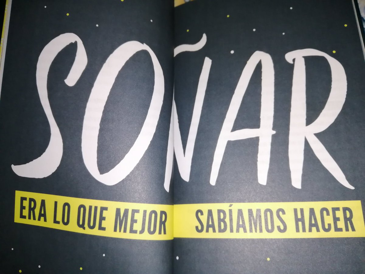iamjess78's tweet photo. Acabo de terminar de leer este libro que contiene 4 relatos y la verdad es que me gustó demasiado, en verdad si no saben que regalar o pedir de regalo les recomiendo este libro, además no hay nada más bonito que un libro 🤗 @AlbertoVill https://t.co/RKnwg7vqKC