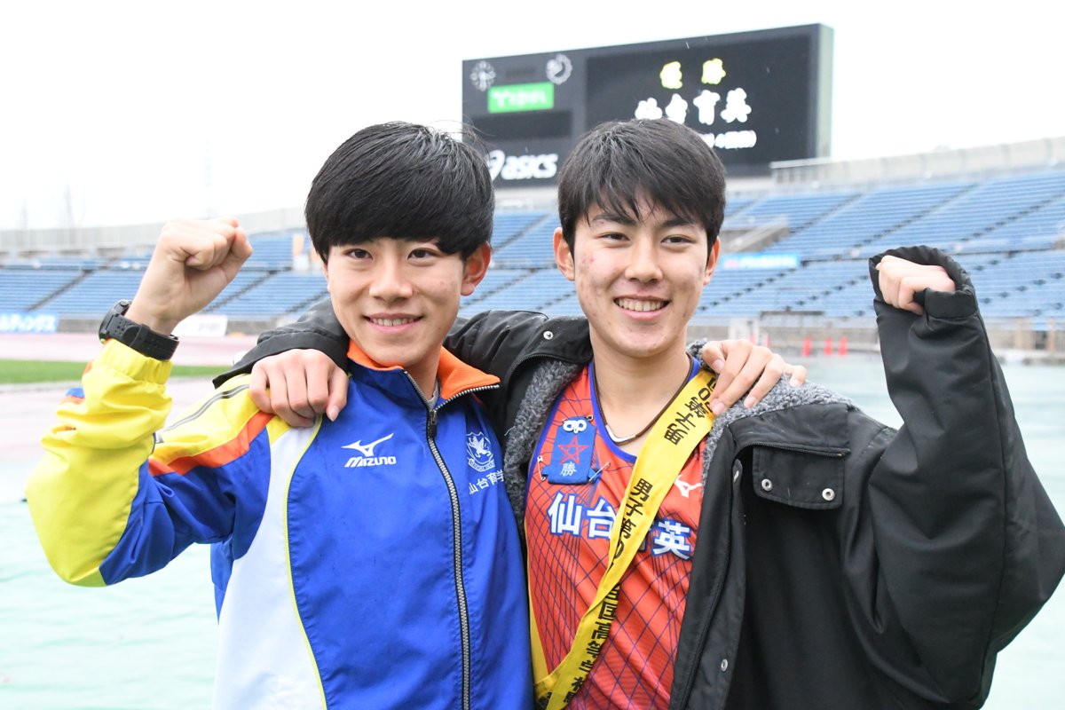 朝日新聞仙台総局 １０回やったら９回は負ける その１回に懸けよう 釜石慶太監督 仙台育英 女子は主力の留学生ムソニ選手をけがで欠いた中での優勝でした 木村梨七 主将はゴール後 タオルを持って出迎えていたムソニ選手の胸に飛びこみ 涙を流