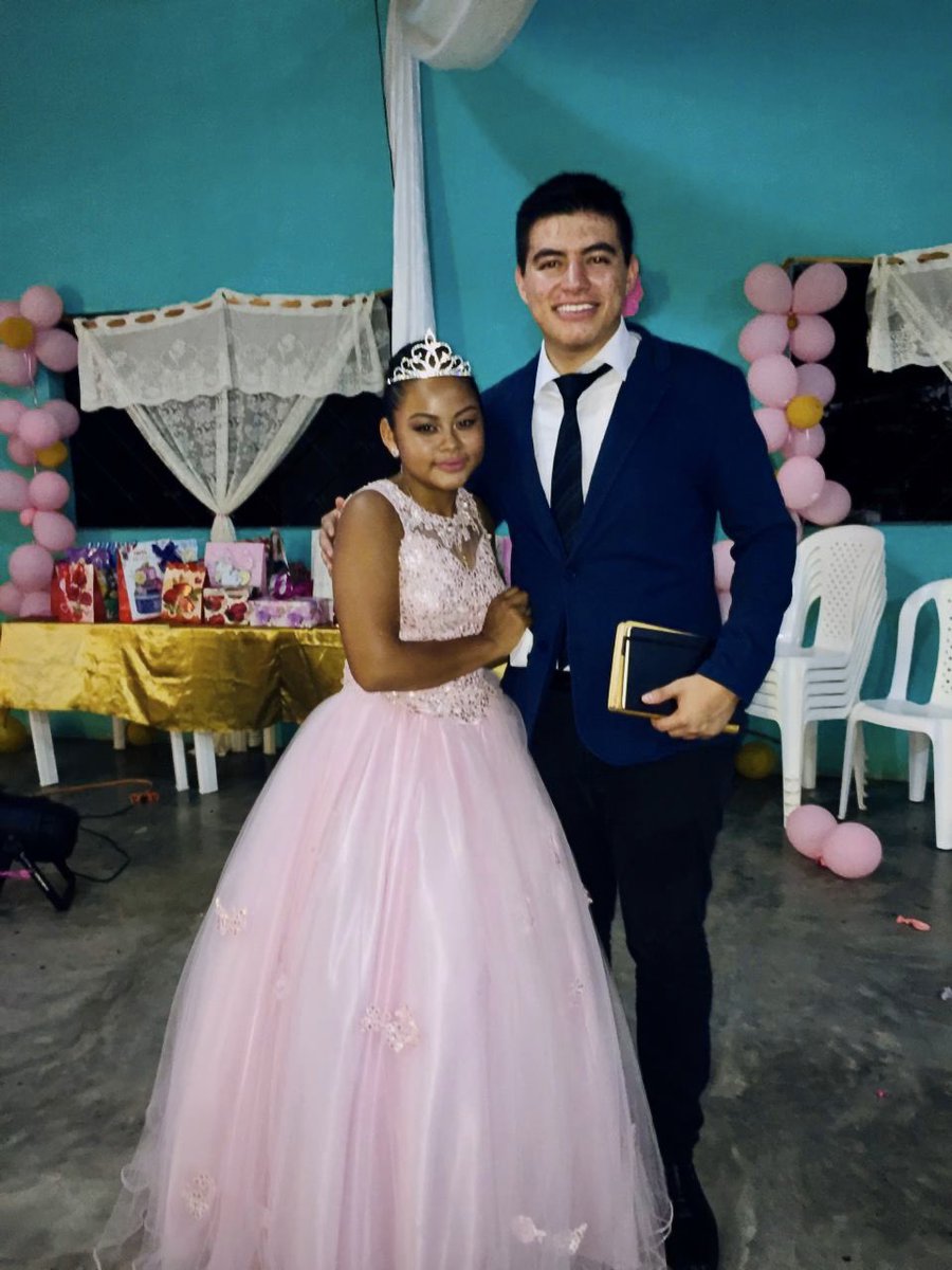 Steveteel's tweet photo. Our students have real life practice with a variety of sermon topics - sorrowful and others joyful. Mexican student Erick Rodríguez preached at a Quinceañera - the celebration of a girl’s 15th birthday, marking her passage from girlhood to womanhood. #Baxterstudents https://t.co/V05hsc9479