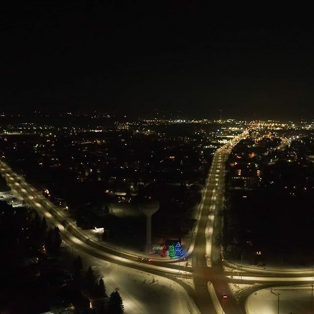 WillowCreate's tweet image. Night flying. Don't worry droners, I had extra flashing lighting on. I was very visible.
-
-
@willowcreativeca
-
-
-------
-
#Inspire2 #dronephotography #dronestagram #drones #videography #photography #dronegear #photograph #videographer #cinematography … ift.tt/2MgfpLF