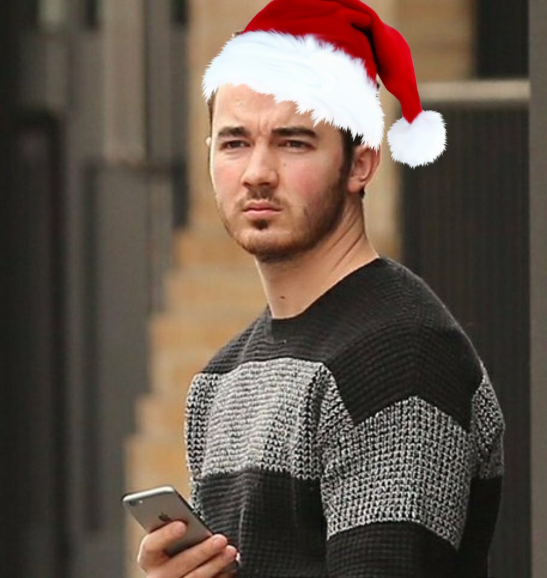 jbmemefactory's tweet photo. Me as a kid waiting for Santa to show up and bring me a Jonas Brother https://t.co/FHgxrAho1E