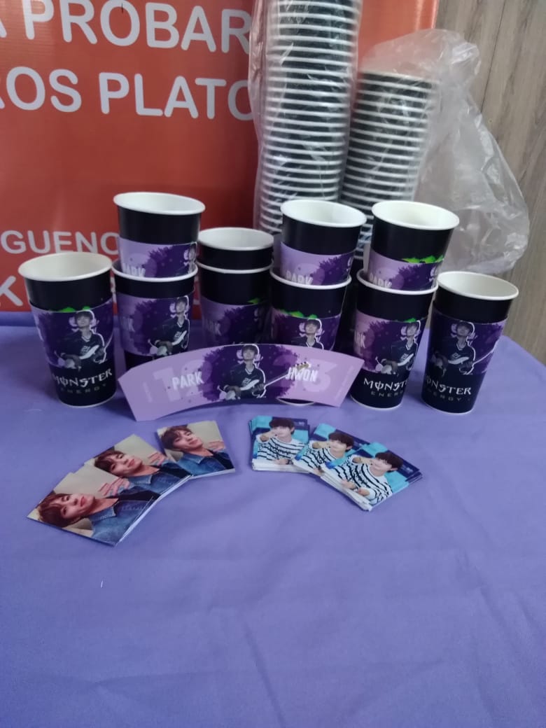 W24Chile_'s tweet photo. Muchas gracias por asistir a K-Nara a nuestro evento de cup sleeves para Jiwon.
Esperamos que hayan pasado un buen momento junto a nosotros. Guarden su sleeve y photocards como recuerdo! 🥰

#W24 https://t.co/OkE6PpAi7v