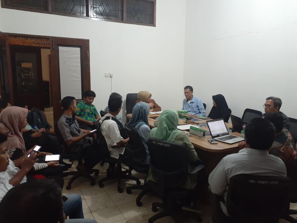 Desa_Corawali's tweet photo. Rapat P2KTD bersama DPMD, P3MD dan Lembaga Terkait.
#manfaatdanadesa
#programinovasidesa
#tppkemendesa 
@jokowi @taufikmadjid71 @anwsanusi @fachrilabalado @imansyukri https://t.co/3zsAfbhICJ