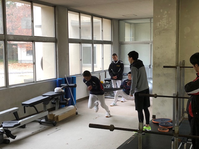 HAHnyu's tweet image. 【龍馬チャレンジ in 岩国】MAX値測定（1RM）☆岩国総合高等学校の野球部 ha.athuman.com/hiroshima/blog…
#龍馬チャレンジ　#1RM　#MAX値測定　#出張授業　#出張トレーニング　#スポーツ　#専門　#広島　#山口　#岩国　#ヒューマンアカデミー