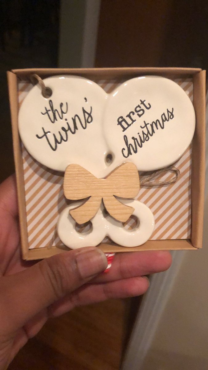 DrMelissaJordan's tweet photo. Our favorite holiday decorationπ₯°. #NoviHolidayBreak https://t.co/Ra5ORZD1py