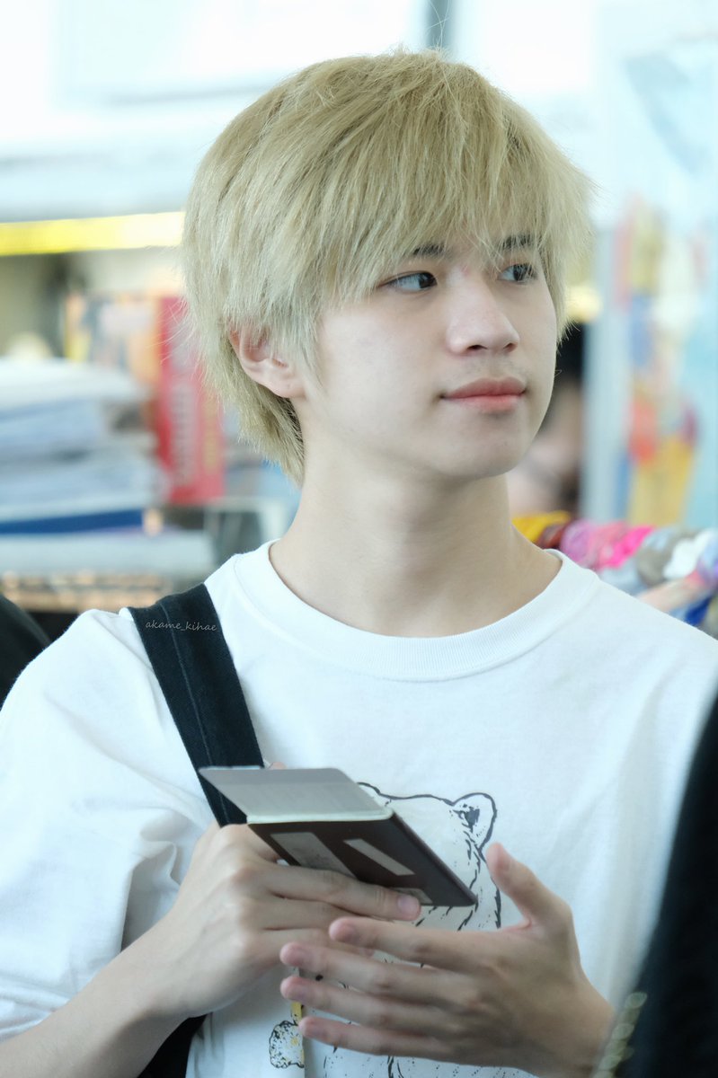 akame_kihae's tweet photo. See you thailand ✈️✈️

#คนของแปลน #PlanRathvit https://t.co/v4QGmB6IZL