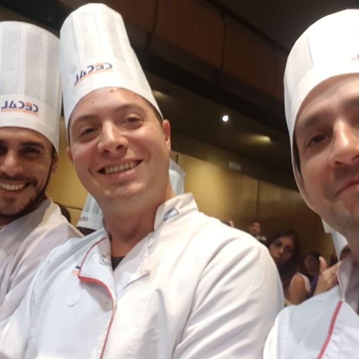 thammessys10's tweet photo. #egresadas2019 #chefprofesional https://t.co/UGtMDLxssM