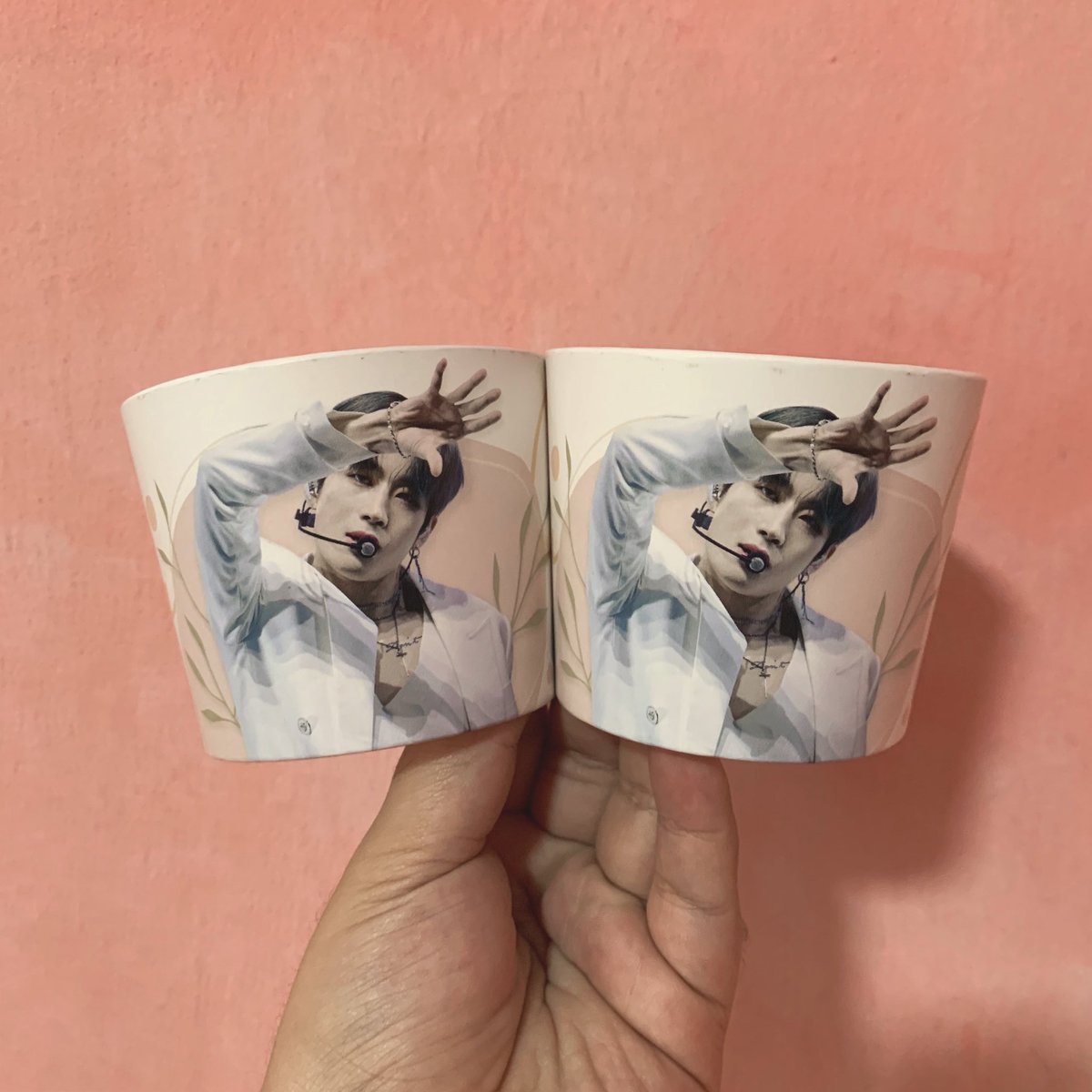 YOUR_SERENITYSW's tweet photo. 𝐲𝐨𝐮𝐫 𝐬𝐞𝐫𝐞𝐧𝐢𝐭𝐲

Mailing of cupholders to overseas! 

— 

We will allow 2 GOMs from each country to open GO for our cupholders, do DM us if you’d like to open GO! ~~

Note that you’d have to pay for shipping from Singapore to your country! https://t.co/Uz3HddIAP3