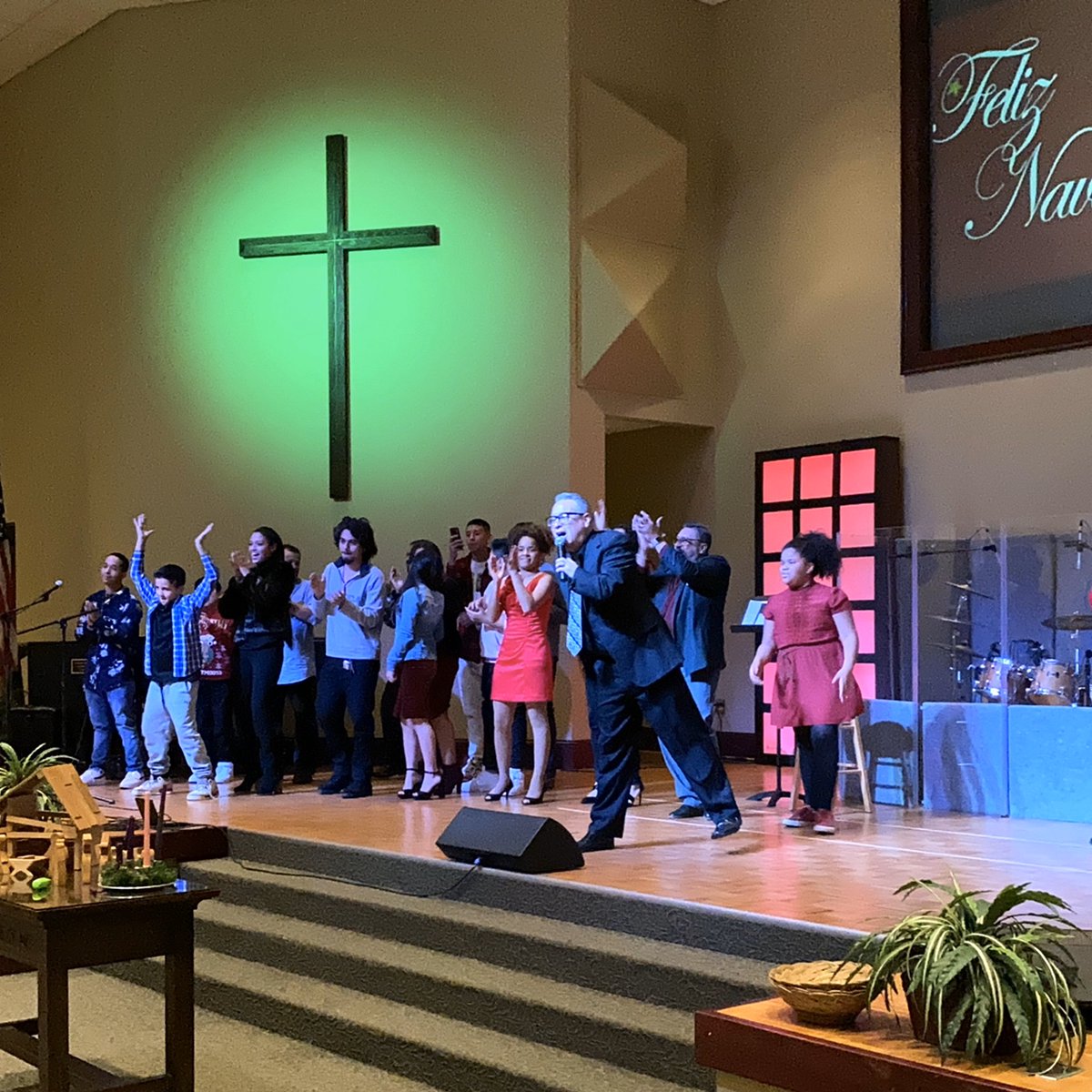 BishopJMachado's tweet image. UMC - Ministerio Latino 
En su #AnticipoNavideño 
Domingo 22 de diciembre @ 6PM
#DecididosTour #GiraDecidi2s 🎤🎶