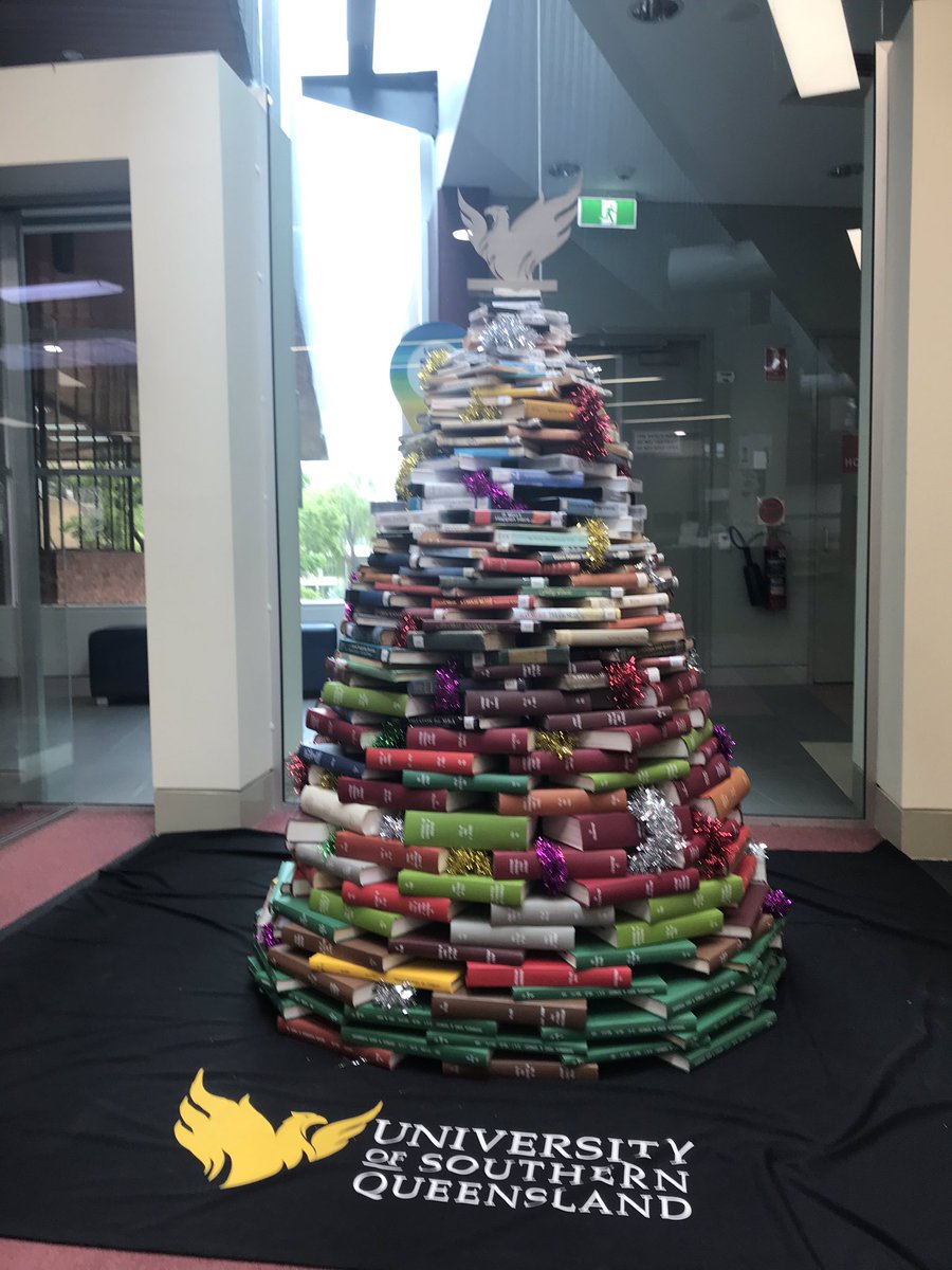 partridh's tweet photo. It’s that time of year again!  #USQlibrary #booktree https://t.co/MMDjgkdwH0