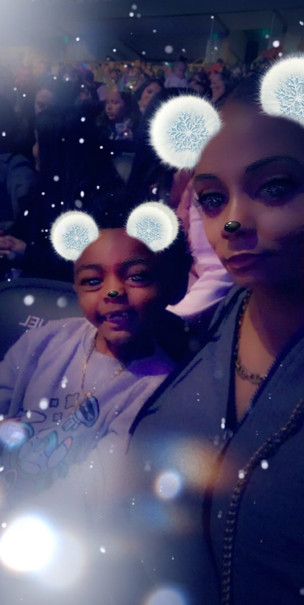 saditybad1's tweet photo. #DisneyOnIce https://t.co/qyKQsFDo3B