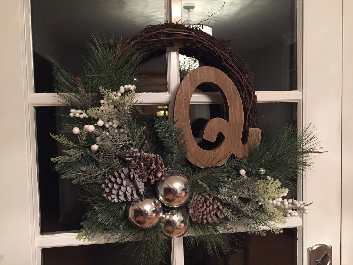Roberta79656672's tweet image. Wishing President Trump and all Patriots a very Merry and Blessed Qmas! WINNING! 🇺🇸
@POTUS
@realDonaldTrump
@RedPill78
@M2Madness 
#NEONREVOLT