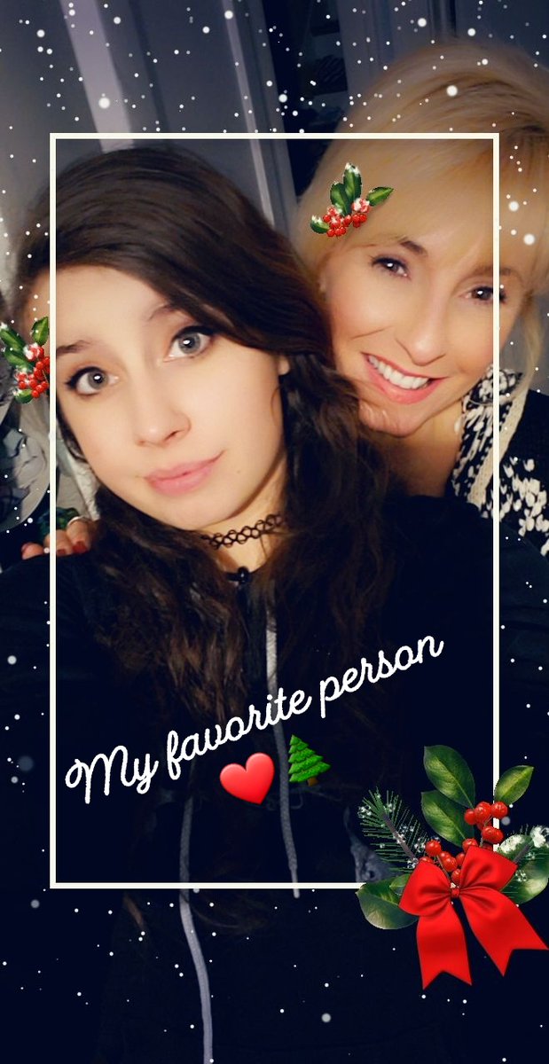 MorseAmber's tweet photo. My mom is my best fackin friend ❤🌲 https://t.co/Teh253ZMX7