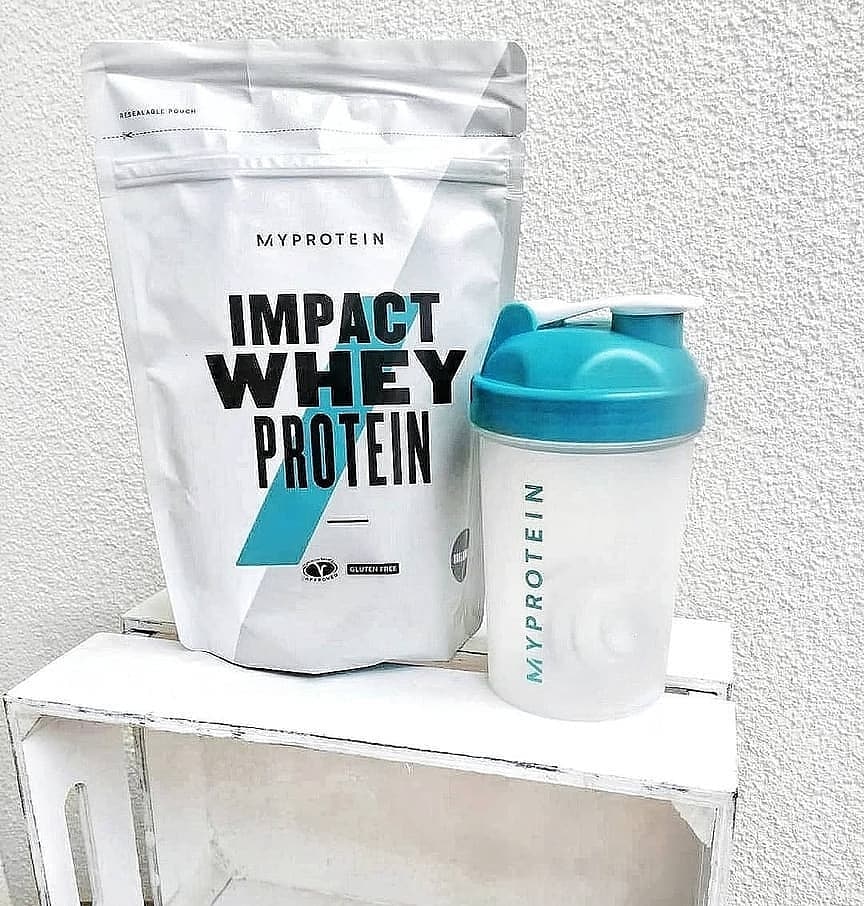 Focus on the basics!💪
- 21g of protein
- 4.5g of BCAA
- 9 amazing flavors to choose from 😍

Free Home Delivery 
Call Now
Colaba ☎7021929856
Santacruz ☎️7021481696
Bandra ☎️7021629707
Haji Ali ☎️ 7021050060

#gymmotivation #GymLife #Myprotein #impactwheyprotein #hajiali #colaba