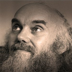 Seva_Foundation's tweet photo. Ram Dass lived his life with a commitment to love, to show compassion, and to serve others. His legacy lives on in the millions of lives he's touched. We honor his life and celebrate all the beauty he brought into this world. https://t.co/rNKGLRprvs