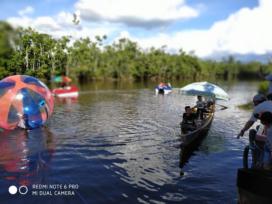 Asri_Astone87's tweet photo. #DesaSurga  tidak semata-mata menjadi surga bagi desa itu sendiri, namun juga menjadi surga bagi desa-desa lain di sekitarnya.
@jokowi 
@Kiyai_MarufAmin 
@halimiskandarnu 
@anwsanusi 
@imansyukri 
@taufikmadjid71 
@fachrilabalado https://t.co/AMi0DPAnW9 https://t.co/4yHzvof8l1