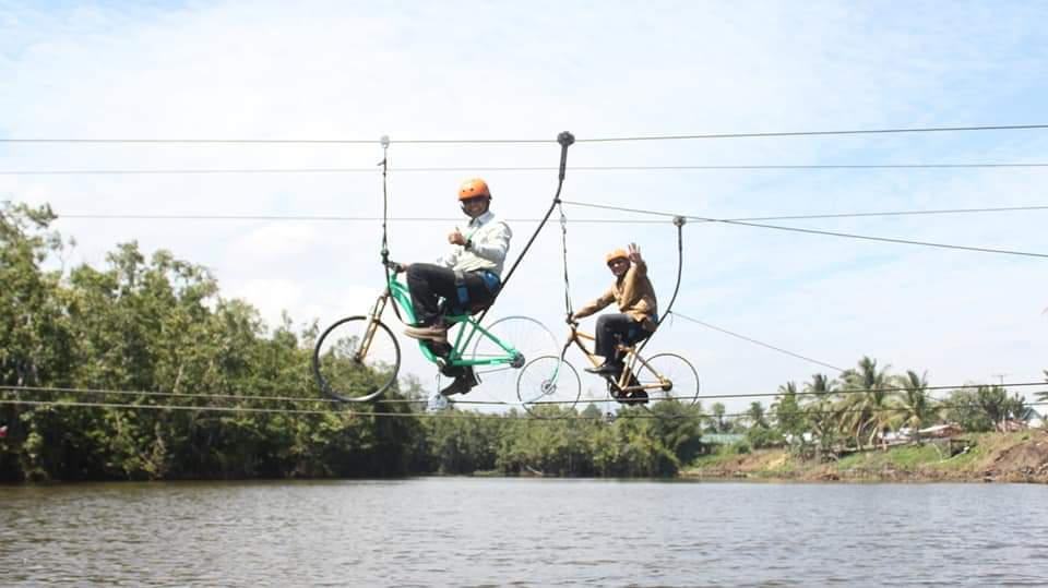 Asri_Astone87's tweet photo. #DesaSurga  tidak semata-mata menjadi surga bagi desa itu sendiri, namun juga menjadi surga bagi desa-desa lain di sekitarnya.
@jokowi 
@Kiyai_MarufAmin 
@halimiskandarnu 
@anwsanusi 
@imansyukri 
@taufikmadjid71 
@fachrilabalado https://t.co/AMi0DPAnW9 https://t.co/4yHzvof8l1