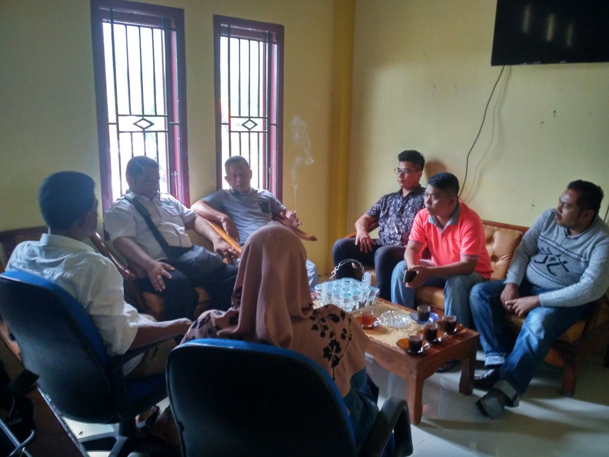 PsdPessel's tweet photo. #DesaSurga
#DesaSurga
#DesaSurga

@jokowi 
@Kiyai_MarufAmin 
@halimiskandarnu 
@anwsanusi 
@imansyukri
@taufikmadjid71
@fachrilabalado
@Tan_Rajo
@tan_ganto
@PenAndri79
@EkaPanBudi https://t.co/DylL2FgVRp