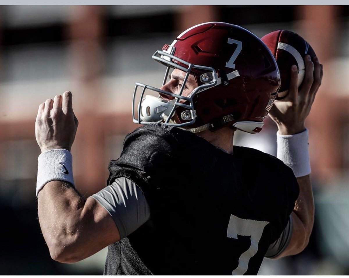JayBarker7's tweet photo. Love this pic of ⁦@BarkerBraxton7⁩. Turned 20 recently. Cannot believe it. Fulfilling a dream of putting on that Crimson Jersey. So proud of him and know how much it means to him to be apart of ⁦@AlabamaFTBL⁩. https://t.co/dMap14W8Xe