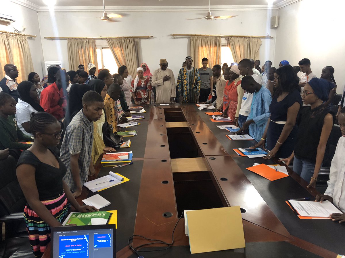 Ouverture de la 14 éme session du parlement des enfants du Mali, sous le 
thème <<Quel rôle pour le parlement des enfants du Mali dans l’apaisement du climat social >>. 
Cette année les 2/3 du bureau sont composés des enfants venus des 10 régions de l’intérieur du #Mali.