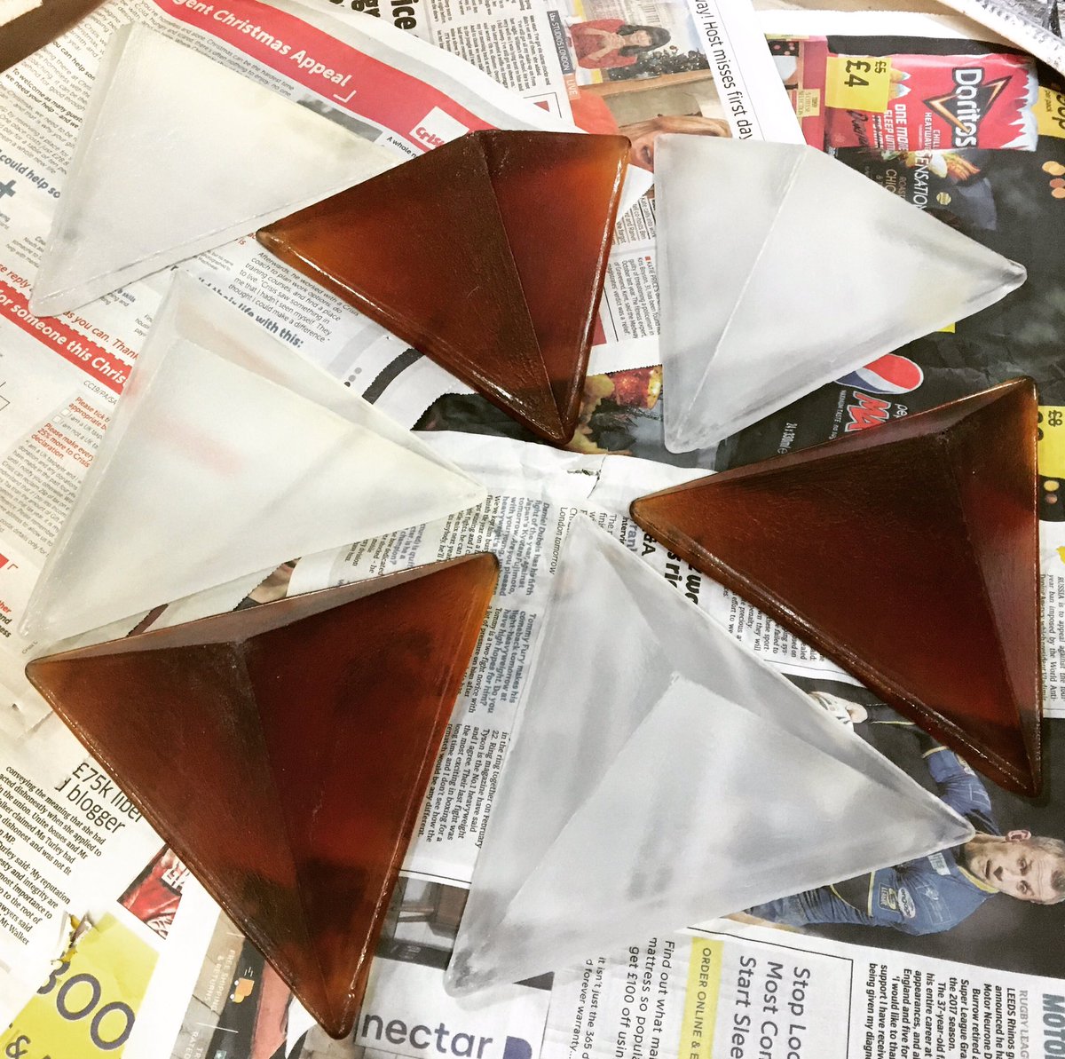 antscala's tweet image. Let the rough grinding marathon commence... 😞 #glassart #collect2020 #coldworking