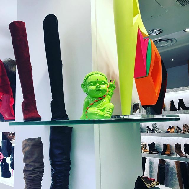 thehappyfactory's tweet photo. Live Laugh Love... The Happy Factory's Instagram シ https://t.co/HRvpOxzlai https://t.co/SCgG9VS82X