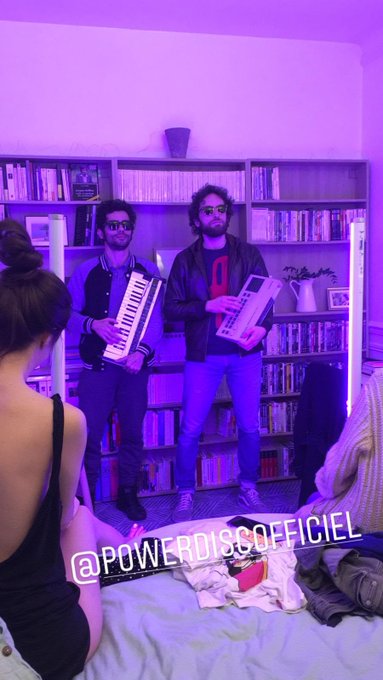 Journal d&rsquo;une d&eacute;butante c&rsquo;est aussi une bande originale 🎶 🎵 et hier nous avons tourn&eacute; le 1er clip 🎥  @33_films_prod<a href="/tag/calmdown"class="tags"><span>#calmdown</span></a>