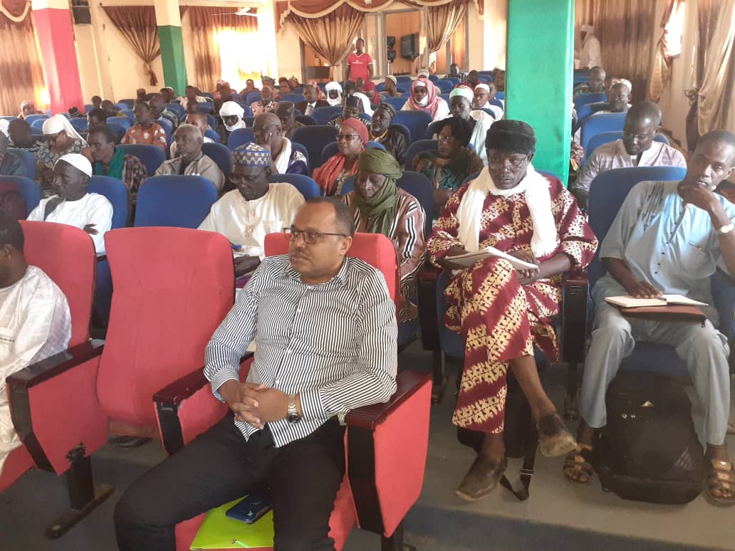 DianeWendabo's tweet photo. #cohesionsociale: lundi 23 décembre 2019 à Dori se tient un atelier de réflexion sur le rôle des élites du sahel dans la migration des conflits intercommunautaires et le renforcement  de la cohésion sociale. https://t.co/yunnQ1LeKn