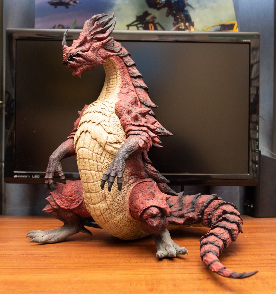 いっとぅん Ccp ラオシャンロンのレビューです Mh15周年記念企画で受注生産してたやつですね 怪獣ファンでありながら初のccp製品なのですが 造形も塗装もハイレベルで とてもソフビには見えません ただ私自身が巨大玩具慣れしてるせいか ボリュームは いっとぅん Ccp ラオシャンロンのレビューです Mh15周年記念企画で受注生産してたやつですね 怪獣ファンでありながら初のccp製品なのですが 造形も塗装もハイレベルで とてもソフビには見えません ただ私自身が巨大玩具慣れしてるせいか ボリュームは