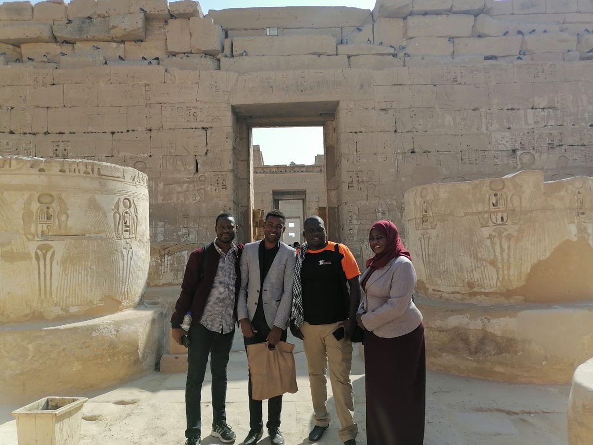 globalsolid2063's tweet photo. Part of the 10th Arab-African Youth Forum participants  visit to the Temple of Hatshepsut and Mortuary Temple of Ramesses III (Medinet Habu) in the west side of #Luxor.

#AfroArabForum #AfroArab10 #الافروعربى #AfricanYB https://t.co/iHRcEpLjbY