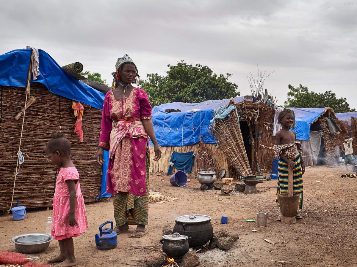 Nbombourg's tweet image. A #combination of poverty, high #illiteracy and low PC use has led to a very low take-up of #fixedline internet services.

buff.ly/2WIoi3b