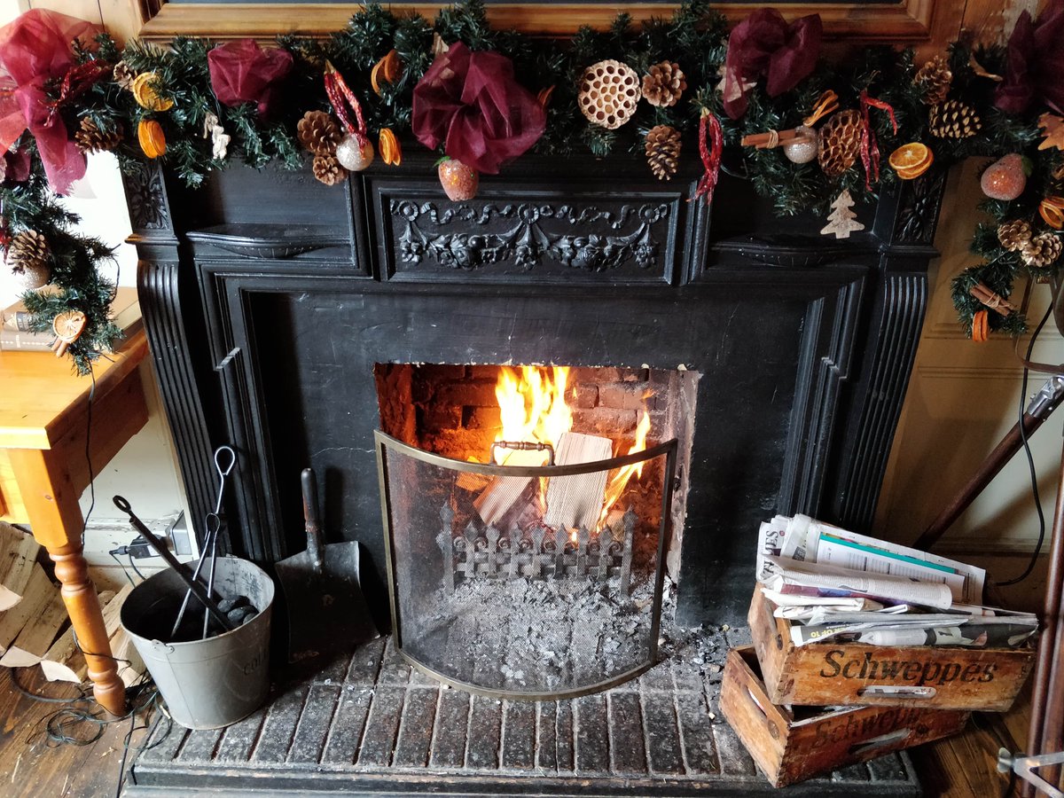 Red Lion Shepperton tweet media