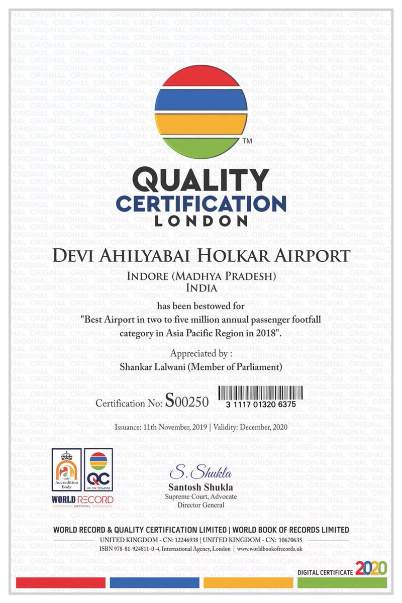 QualiCerti2020's tweet photo. Devi Ahilya Bai Holkar Airport Indore now #IQC certified. @aaiidrairport  Smt. Aryama Sanyal, APD  accepted the International Quality Certification from @iShankarLalwani  Shankar Lalwani, MP from Indore .
#InternationalQualityCertification
#QualityCertification https://t.co/0cNrA9sReA