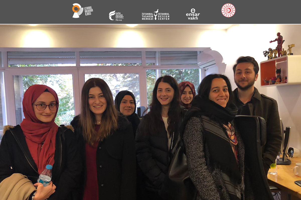 HATIRLAYALIM :)
<a href="/EnsarVakfi/">Ensar Vakfı</a> bünyesinde <a href="/istkaorgtr/">İSTKA</a> destekli Canlandırma Film ve Oyun Tasarım Projesi kapsamında ikinci gezimizi Animasyon Cumhuriyeti'ne yapmıştık. Animatörü Mehmet Bahtiyar ve motion designer Emre Bayar işlerin ilerleyişi ve sektör hakkında bilgi vermişlerdi.