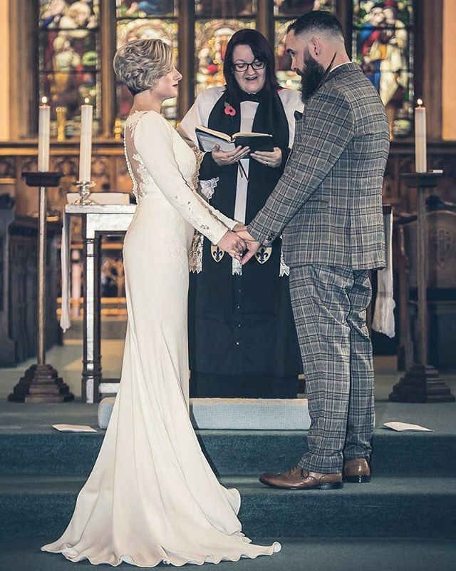 ImagesMCR's tweet photo. One fabulous bride and groom. A very emotional wedding! https://t.co/6m5YhyAJMo