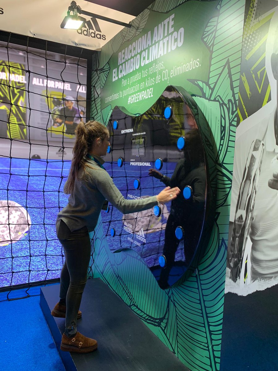 ReactionPro_es's tweet photo. El otro día @martita_ortega estuvo probando el #ReactionPro, producto oficial @adidas_padel, en el stand que pusimos en el #PalauSaintJordi con motivo de la final #wpt. https://t.co/xoxPhRPKQJ
