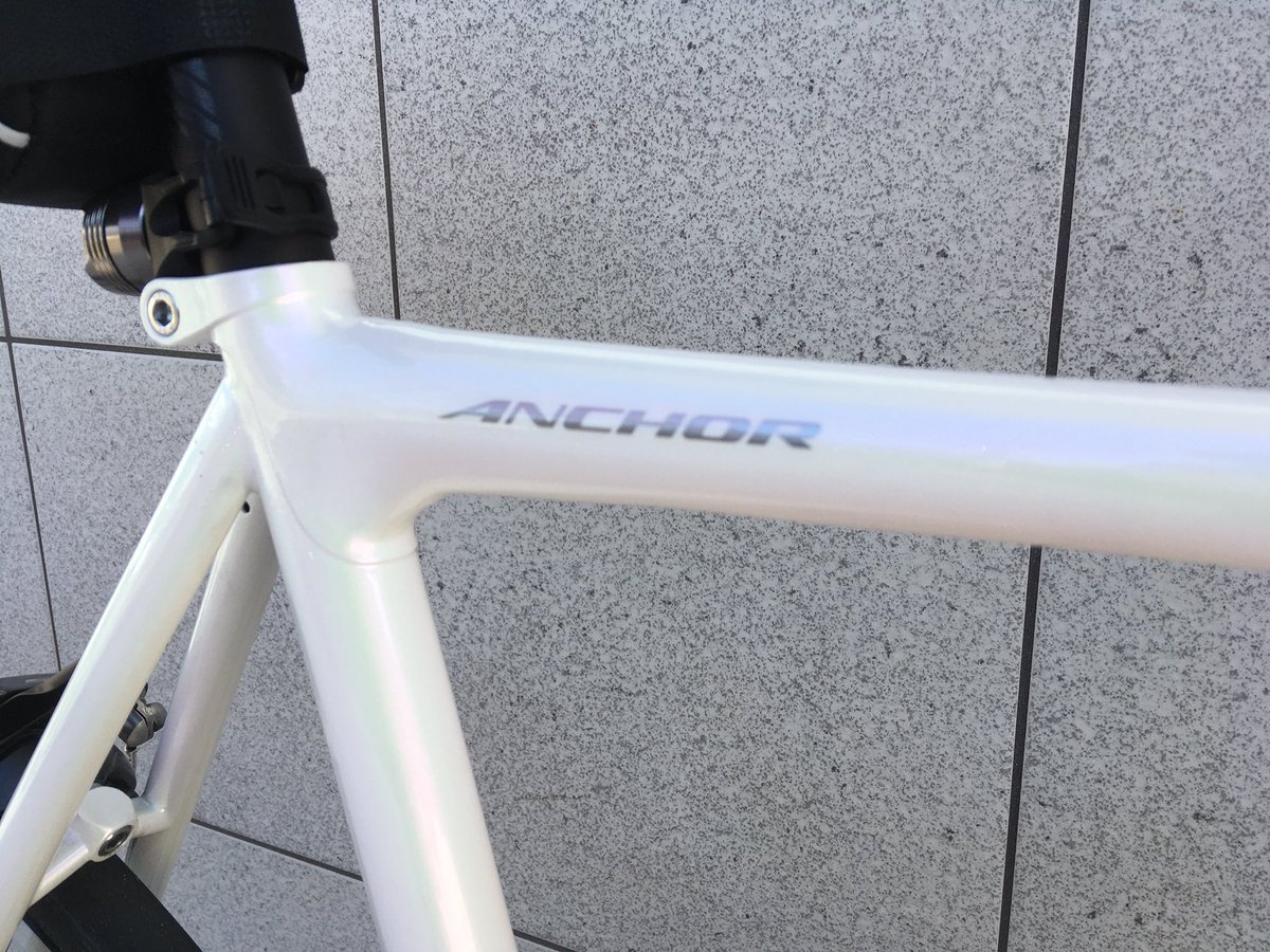 shishamo2002's tweet photo. そういえば、注文していたロードバイクが来ました!超カッコいい!めちゃ気に入りました〜
#ブリジストン #アンカー #RNC7 #クロモリロー���バイク #ロードバイク #自転車のクエスト #NEOCOT https://t.co/z61mVpmPu5