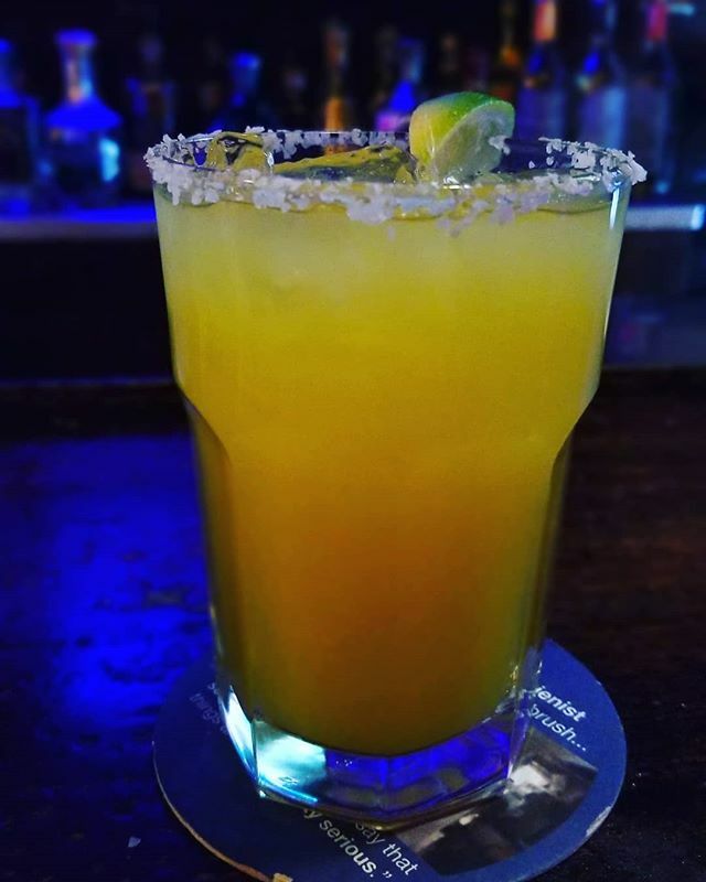 TMaloneWines's tweet photo. And let the vacation begin! https://t.co/UEE0kxQvuF https://t.co/ZalDKLY3Fi