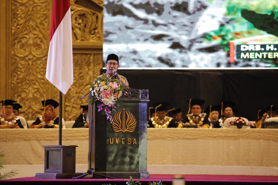 eMArifuddinP3MD's tweet photo. Orasi Ilmiah Menteri Desa PDTT dan Penganugerahan bagi guru difabel.

#DesaSurga
#TPPITEBO
@halimiskandarnu 
@anwsanusi 
@imansyukri
@taufikmadjid71
@fachrilabalado https://t.co/UtzAtH3zbg