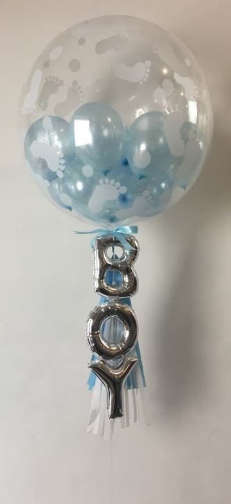 BrxndxnB's tweet photo. @ArthurBryar @TinyFlxwer —Como todos unos abuelos emocionados y encantados con sus nietos, presumen regalos que habían comprado para recibirlos en casa, aunque en el cuarto de los Bebés hacía días que lo habían llenado de obsequios diversos él y Bob.— https://t.co/jzLpCr7nED