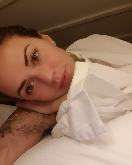 Bonjour et bonne journ&eacute;e :) https://t.co/pgjUHGWVVD<a href="/tag/france"class="tags"><span>#france</span></a><a href="/tag/cosplay"class="tags"><span>#cosplay</span></a><a href="/tag/harleyquinn"class="tags"><span>#harleyquinn</span></a><a href="/tag/francaise"class="tags"><span>#francaise</span></a><a href="/tag/con"class="tags"><span>#con</span></a>