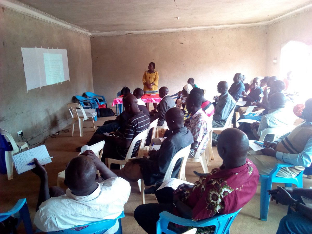 Karlvoo's tweet photo. "The project main objective is to increase quantity and quality of native chicken products in Northern Uganda" @mlapio emphasizes this during the @wougnet native chicken inception meeting in APAC district . https://t.co/ihAZEbRm1y