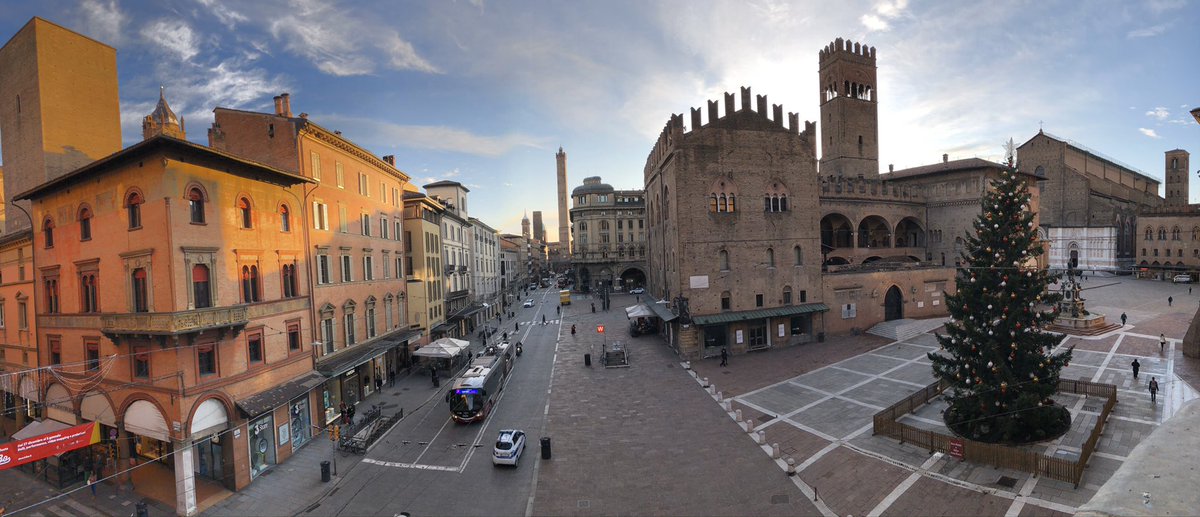 comunebologna's tweet image. Metti #Bologna in una foto (4).(Buongiorno!) #comunedibologna