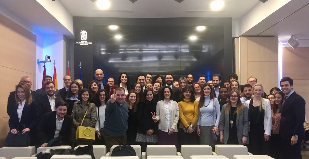 Deseo anunciar que me presento a la reelección como Presidente de <a href="/AJA_Madrid/">AJA-Madrid</a>. Quiero agradecer su apoyo a todas las personas que nos han acompañado en estos años para hacer de nuestra Agrupación un referente de la abogacía. Me gustaría seguir contando con vuestra confianza.