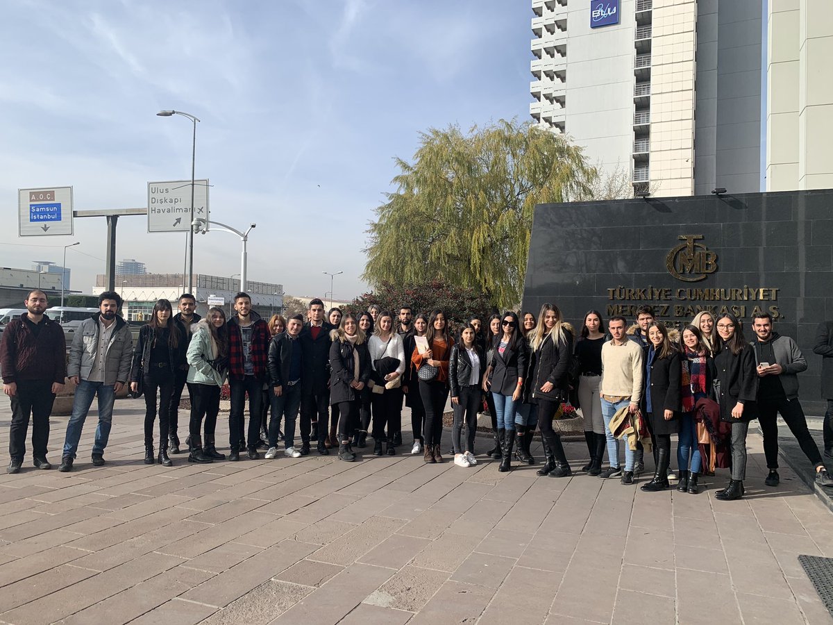 canansenturkk's tweet photo. TCMB #ÜniversiteBuluşmaları programı kapsamında düzenlenen yarışmalardan 3 ödülle dönen güzel öğrencilerim 🤗🙏🏻 hepinize yürekten bir alkış daha 👏🏻👏🏻👏🏻 @TCMBBlog #herkesiçinekonomi @iibf_sdu @sd_universitesi #ilhamverenüniversite https://t.co/urMoYmWUMy