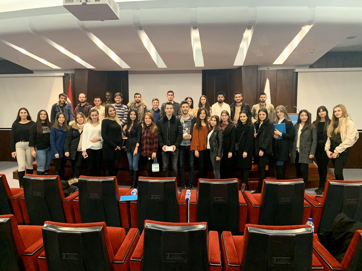 canansenturkk's tweet photo. TCMB #ÜniversiteBuluşmaları programı kapsamında düzenlenen yarışmalardan 3 ödülle dönen güzel öğrencilerim 🤗🙏🏻 hepinize yürekten bir alkış daha 👏🏻👏🏻👏🏻 @TCMBBlog #herkesiçinekonomi @iibf_sdu @sd_universitesi #ilhamverenüniversite https://t.co/urMoYmWUMy